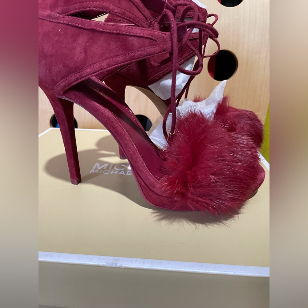 New Michael kors heels burgandy check all the photos